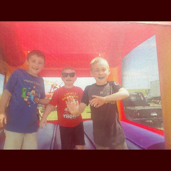 Meet your Posher, Amber - Picture 1 of 1